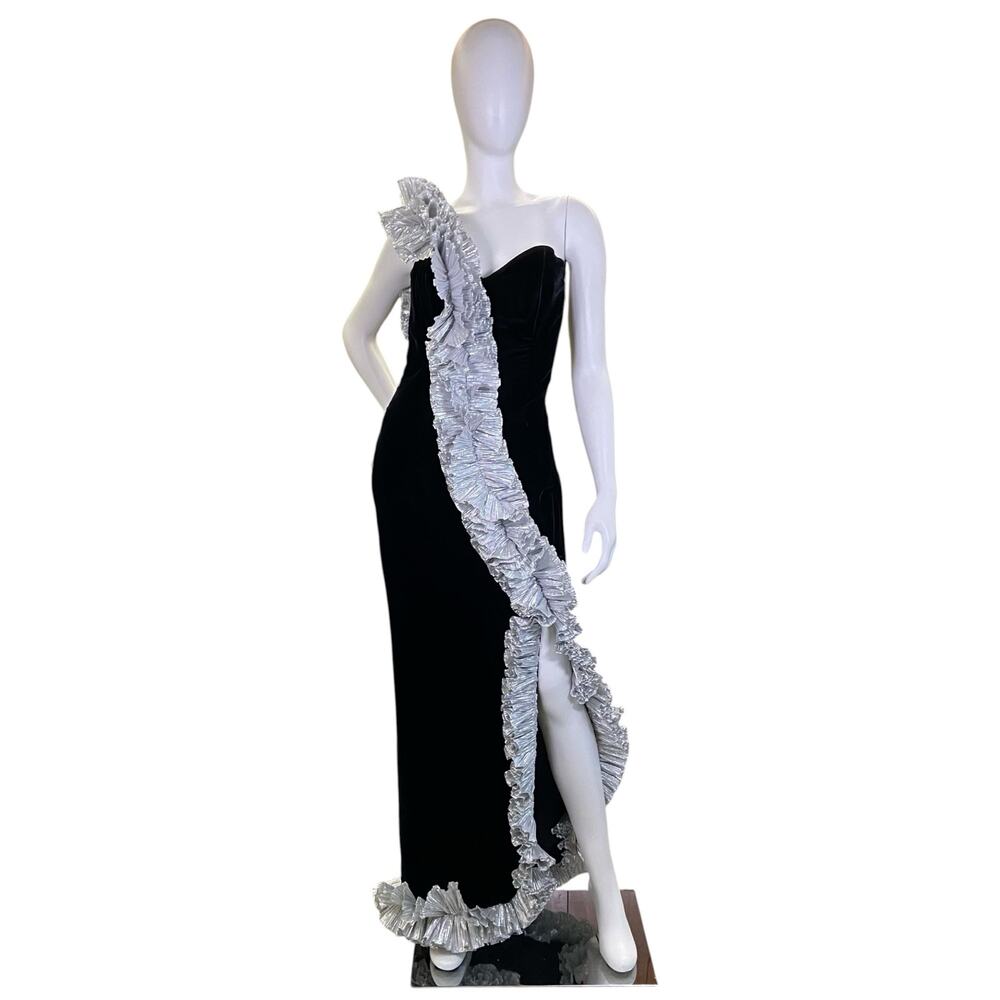 1980s Vintage Images in Vogue Black Velvet One Shoulder Evening Gown